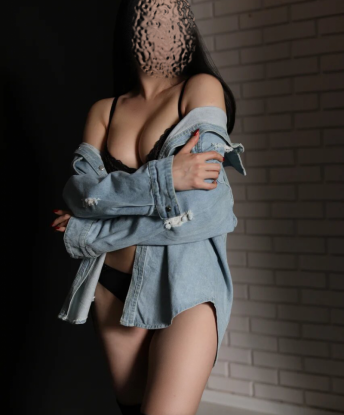 Я умею создавать атмосферу наслаждения и удовольствия. Мои услуги включают все, что ты мечтаешь испытать. Я готова позаботиться о тебе и удовлетворить все твои желания. Мои фотографии говорят о моей красоте лучше, чем тысяча слов. Живу в Москве и могу предложить тебе незабываемые мгновения страсти и наслаждения. Отзывы о моей работе только подтверждают, что я знаю, как расслабить и удовлетворить мужчину. А ты готов окунуться в мир удовольствия со мной? 💋😘 5964, 24 года