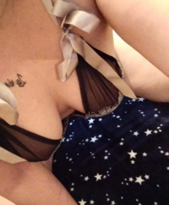 Эксклюзивная брюнетка с обворожительной улыбкой и изысканным вкусом приглашает провести время в нежной атмосфере пикантных удовольствий. Гарантирую тебе расслабление и отдых! 9028, 25 лет